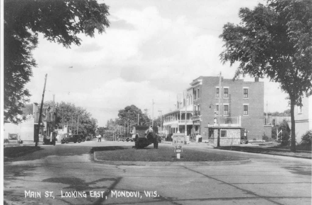 Mondovi.25 - Buffalo County Historical Society