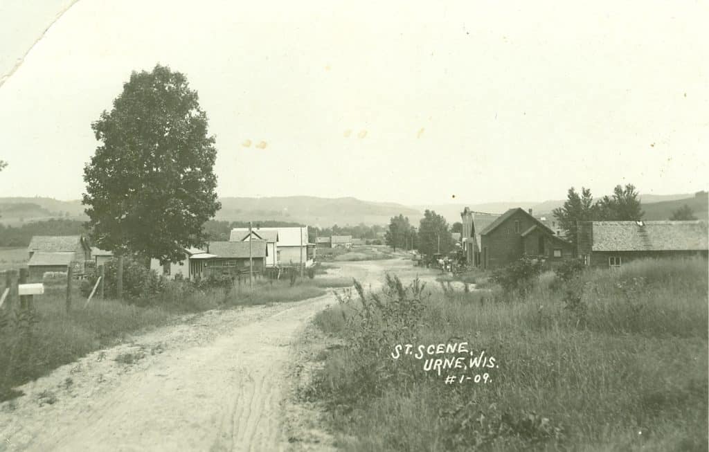 Urne.2 - Buffalo County Historical Society